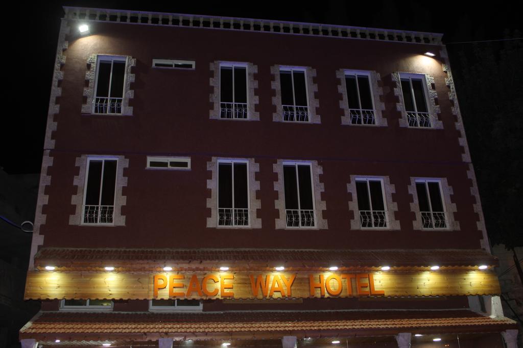 Peace Way Hotel Petra Exterior photo
